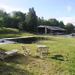 La Ferme Aux Oiseaux *
