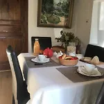 La Ferme Aux Oiseaux Rum i privatbostad *