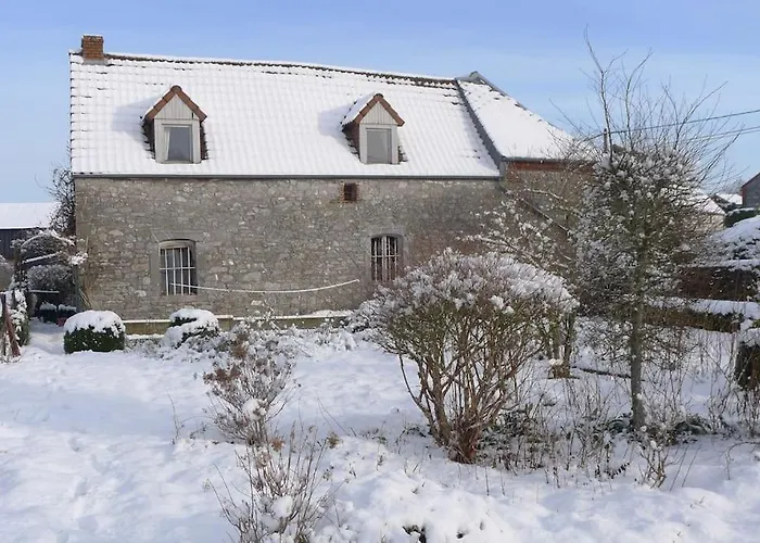 La Ferme Aux Oiseaux Homestay *